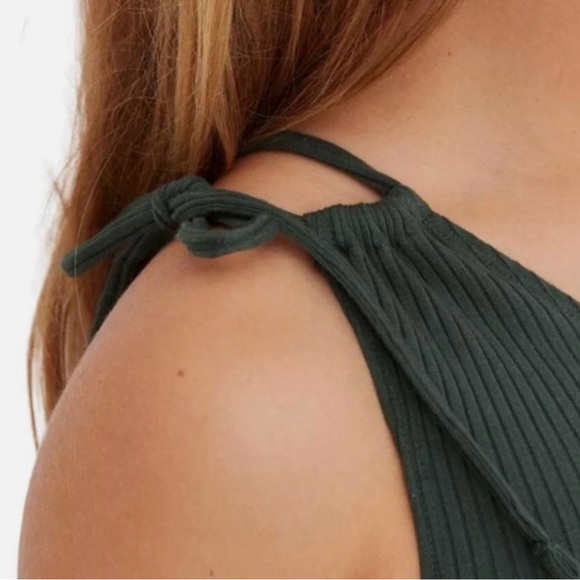 One-Shoulder Ribbed Green Top - Picture 3 of 6